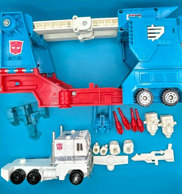 1984 Transformers G1 Ultra Magnus 100% Complete Hasbro No Repro Hard Wheels #2
