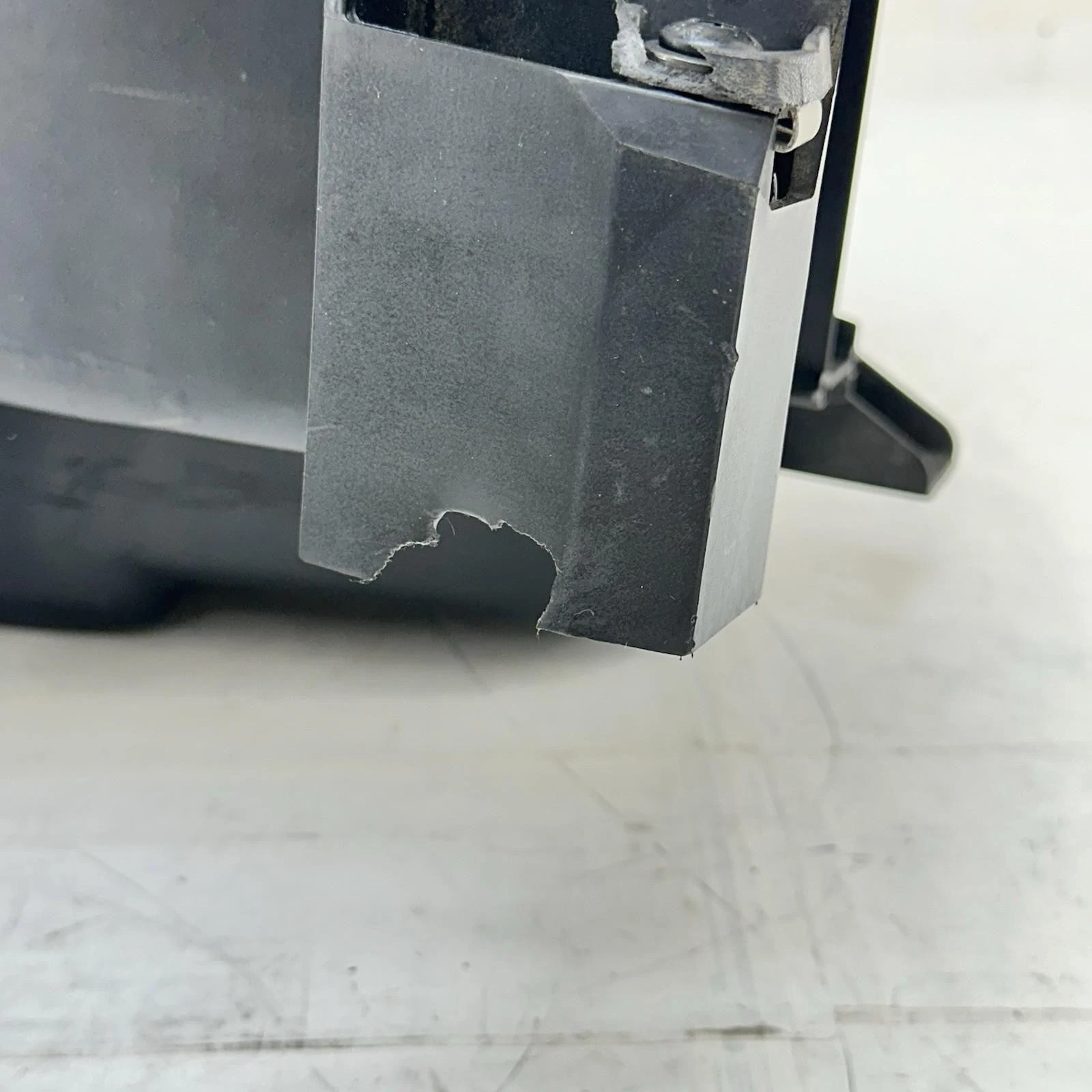 2016 CAN-AM SPYDER RT REAR LEFT SIDE STORAGE BIN TRUNK COMPARTMENT PLASTIC