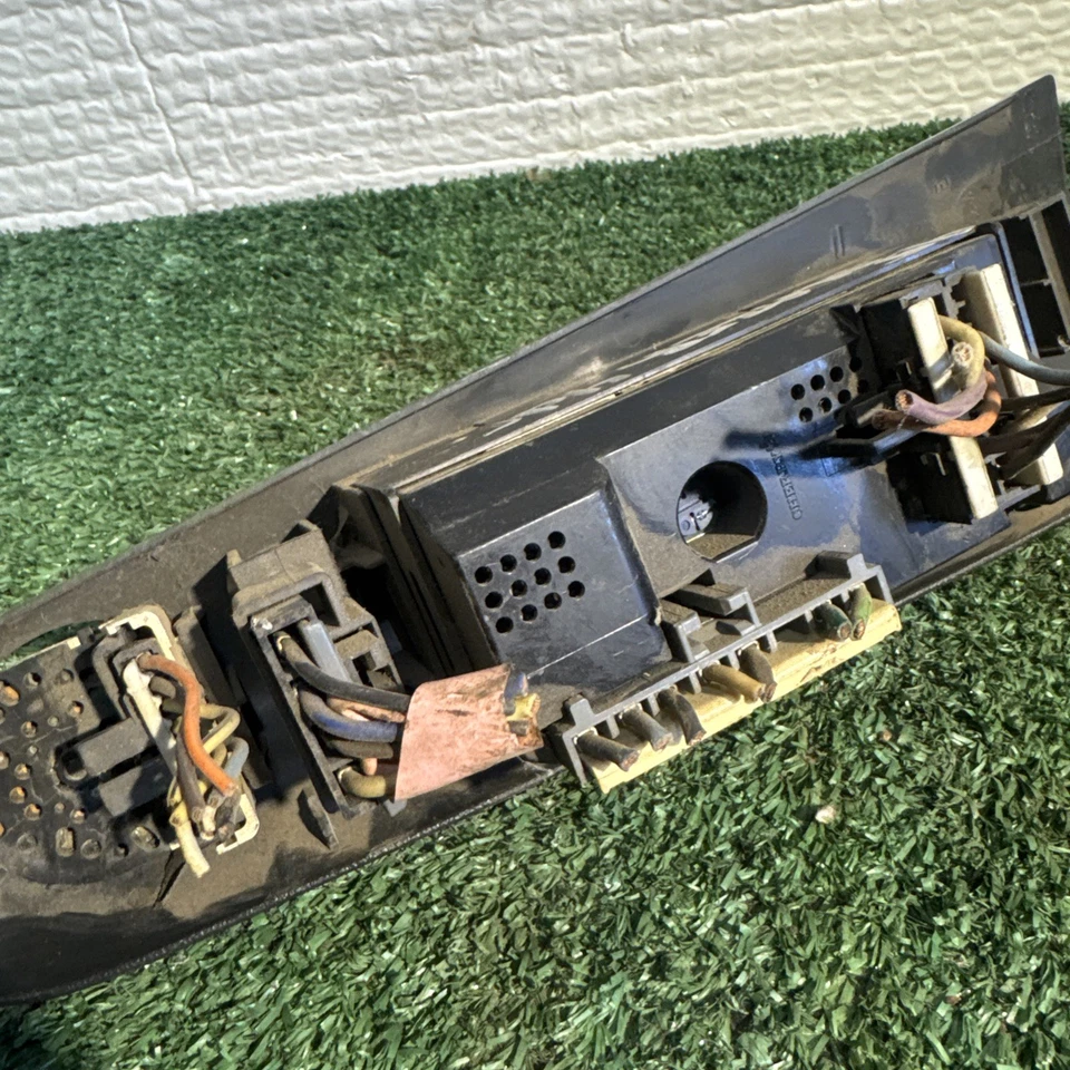 Cerradura interruptor ventana 4 puertas maestro izquierdo Chevy Silverado GMC Sierra 95-99 OEM gris Foto 3 de 4