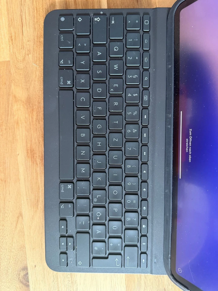 Apple iPad Pro 12.9 4. Gen Wi-Fi - inkl. Slim Folio Pro - Bild 3 von 4