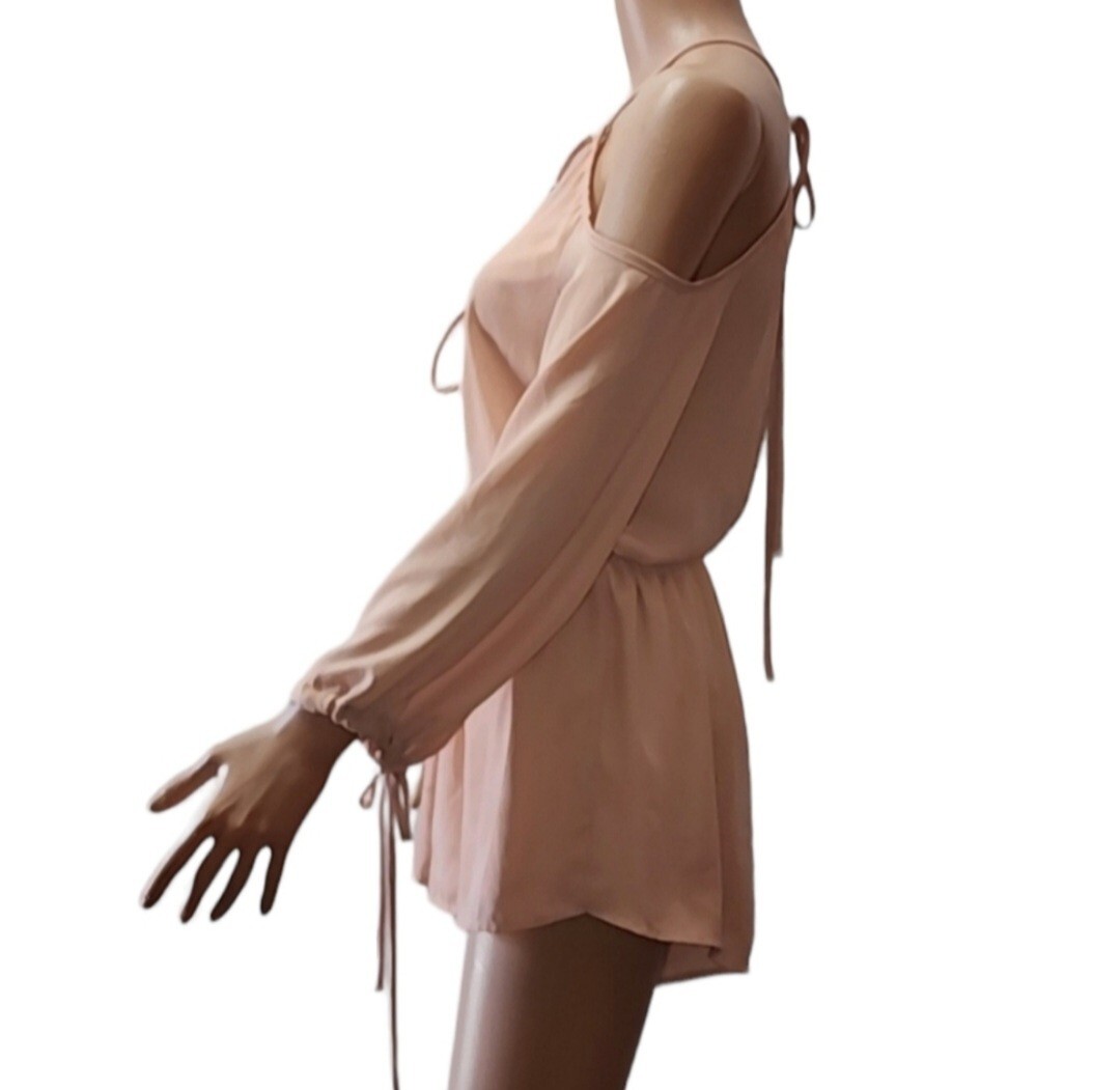 REVERSE Cold Shoulder Spaghetti Strap Romper Long… - image 5