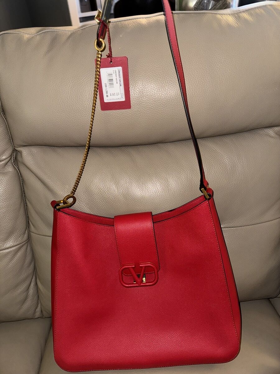 NWT Valentino Garavani Red Large VSLING Hobo Bag in Grainy NWT Valentino Garavani Red Large VSLING Hobo Bag in Grainy