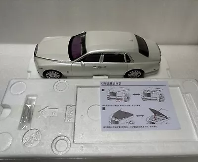 1/18 Rolls-Royce Phantom VIII White/purple Diecast Limited