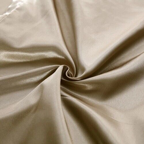 New Luxurious Nordic Ice Silk Bedding Set with Duvet Cover, Bed Sheet, and Pill - Picture 2 of 39
