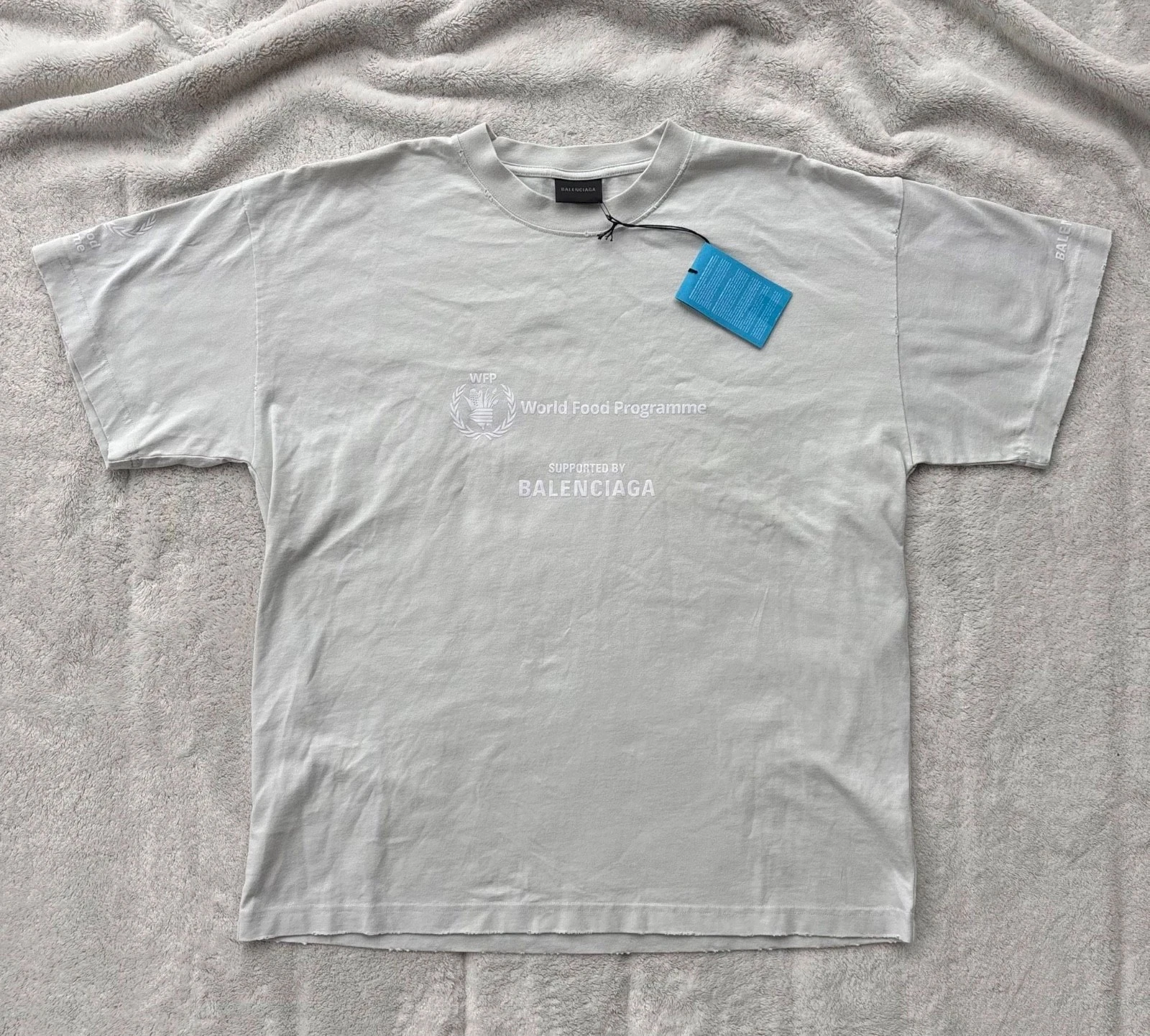 Balenciaga — Balenciaga x World Food Program White Vintage Tee - Fits M/L - $600 - New