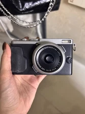 Fuji X70 16.3MP Silver Compact Digital Cam Portable Design High - Res Shooting