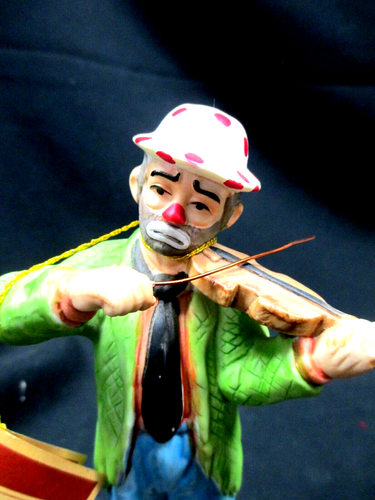 A Vintage Emmett Kelly Jr Porcelain Flambro Figurine Hobo 7” Clown with Violin - Picture 2 of 20
