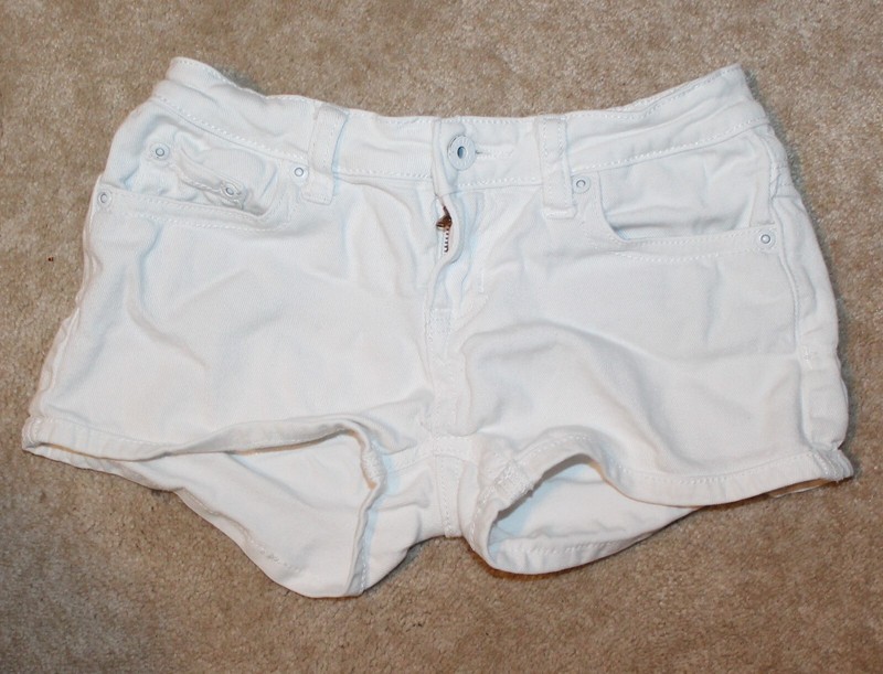 FIREFLY Girls' Sz 10 DENIM/JEAN SHORTS (white w/ 2" Inseam) GUC