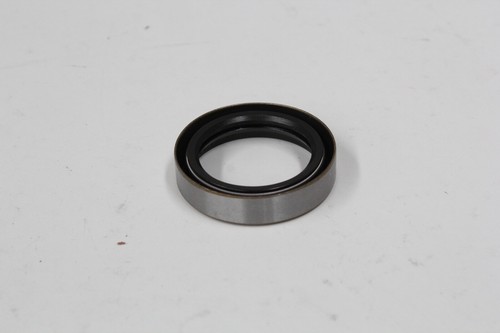 Front Inner Axle Oil Seal for Nissan Patrol 2007 GU V Y61 4.8L Petrol EFI x2 - Picture 2 of 9