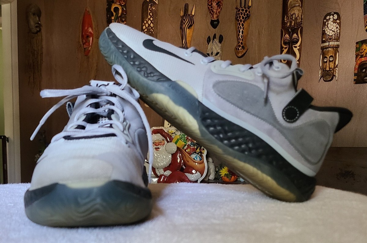 Nike KD Trey 5 VII AT1200-002 Basketball Shoes Mens Sz US 