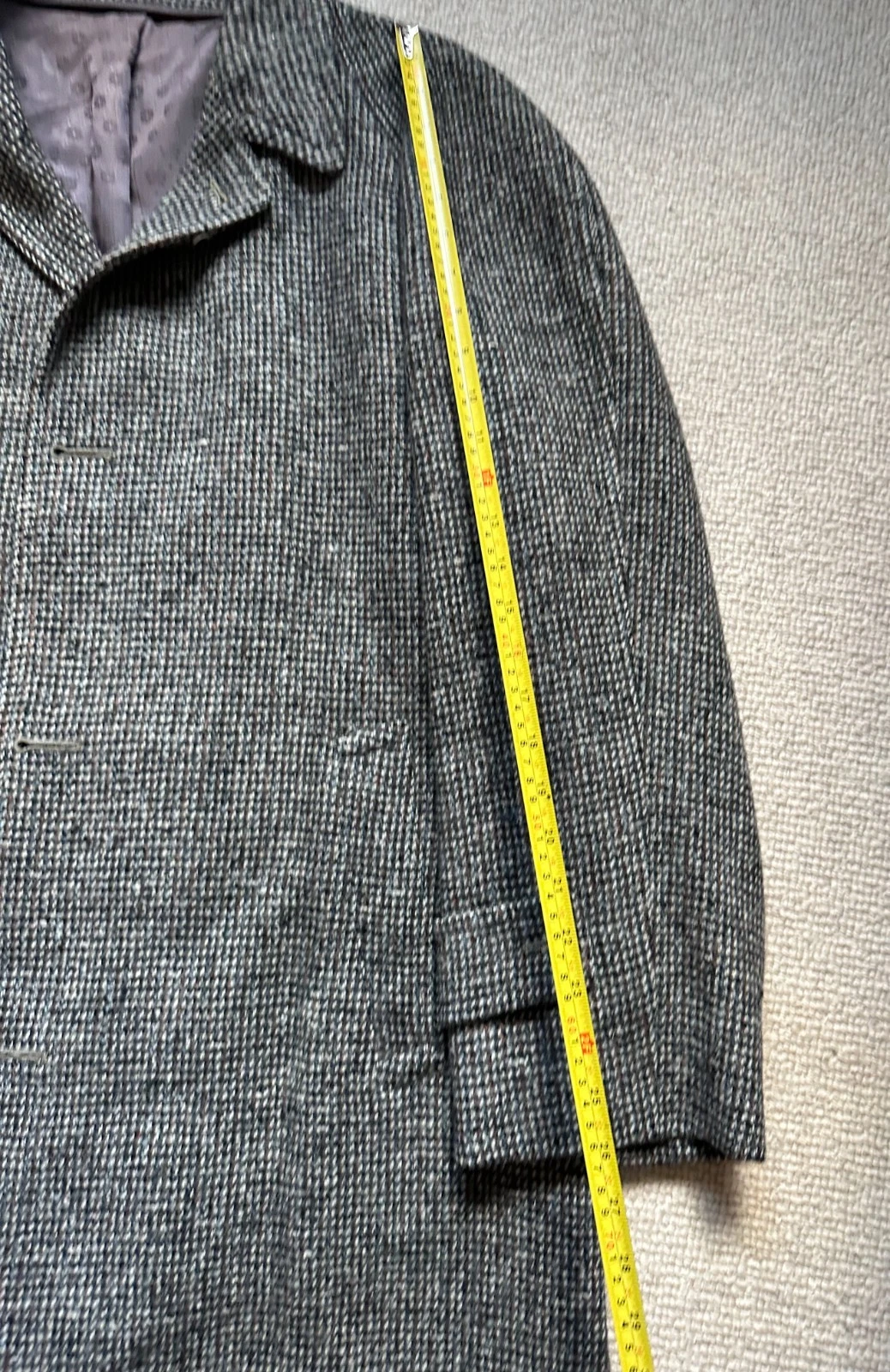 Vintage Men's Harris Tweed Overcoat. L/XL image 13