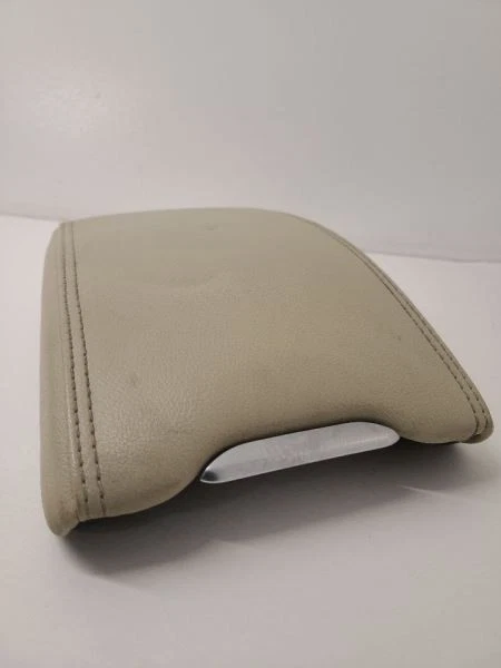 2014-2017 VOLVO XC60 Front Floor Console Lid Without Illuminated Tray 398272542 Foto 2 de 4