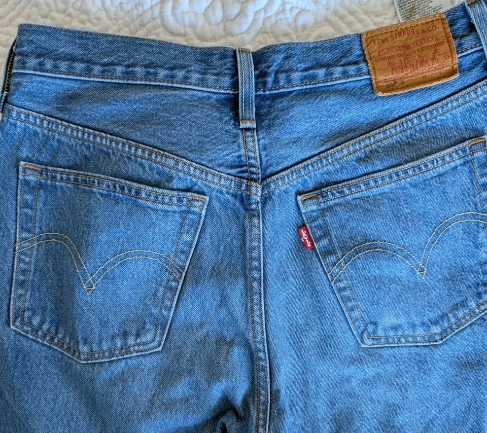 Levi's Big E 501s Women's 29/28 Button Fly Vintage 90s Medium Wash Skinnies - Image 4 of 4