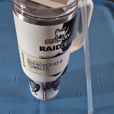 Stanley Raiders Quencher H2.0 Flowstate Tumbler 40oz White, Straw, Handle