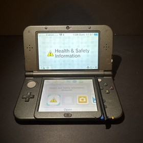 New Nintendo 3DS XL Gray Black Console W Charger US Version