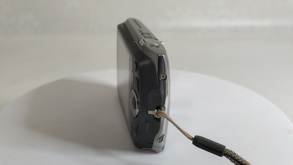 Near Mint in Box] Casio EXILIM EX-Z370 14.1MP Compact Digital