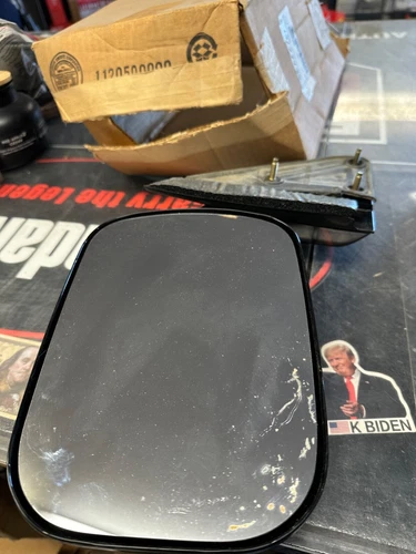 GM OEM 15697329 Driver Side Mirror 1988-1994 Chevrolet K1500 C1500