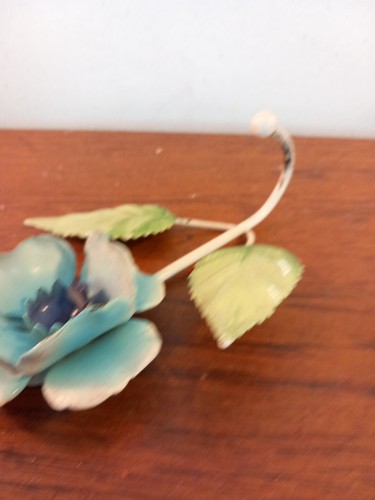 VINTAGE FRENCH METAL ENAMEL FLOWER COAT HOOK - Picture 11 of 15