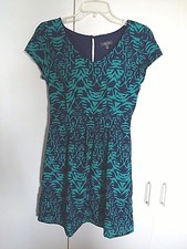 LILY ROSE LADIES SS 100% POLYESTER LINED MINI-DRESS-S-PEEK-HOLE IN BACK-CUTE