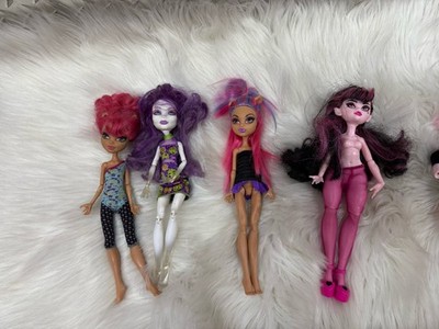 monster high lot 4 Howleen Wolf (x2) , Spectra Vondergeist  & gen 3 Draculara 