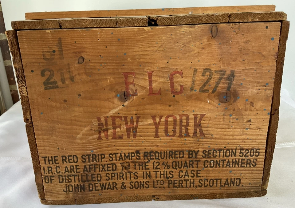 复古 Dewar's 白色标签苏格兰威士忌箱带盖 17 X 11 X 9 — 第 4/4 张图片
