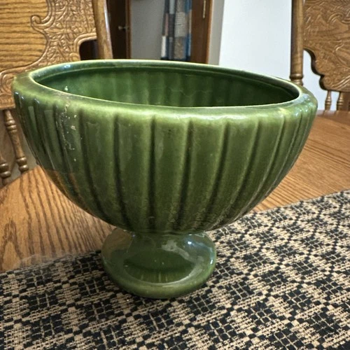 VTG HAEGER POTTERY GREEN RIBBED PEDESTAL PLANTER #3976
