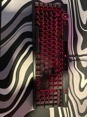Corsair K100 RGB Optisch-mechanische Gaming-Tastatur, Schwarz, USB, Deutsch