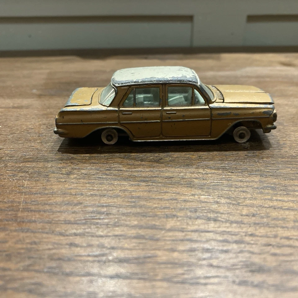 RARE Dinky Toys Holden Special Sedan, No 196, Bronze, Original, 1963, Rare, #762 - Image 4 of 4
