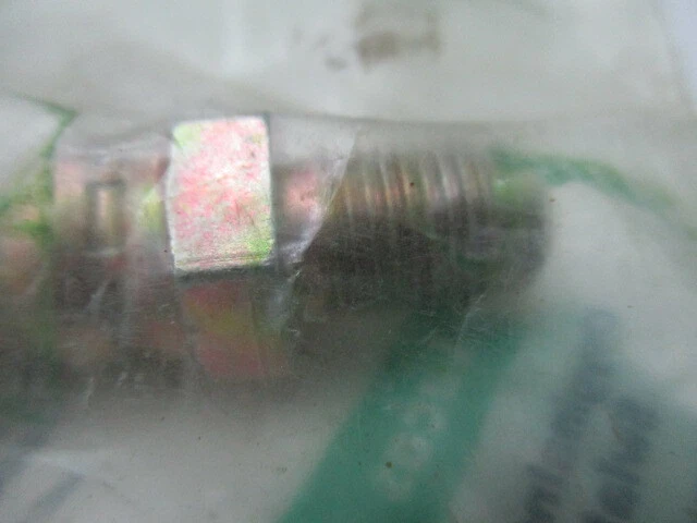 Jaguar XJ6, XJ12, XJ40, 1988-1994, later XJS rear brake hose NOS Lucas GHP1179 - Image 4 of 4