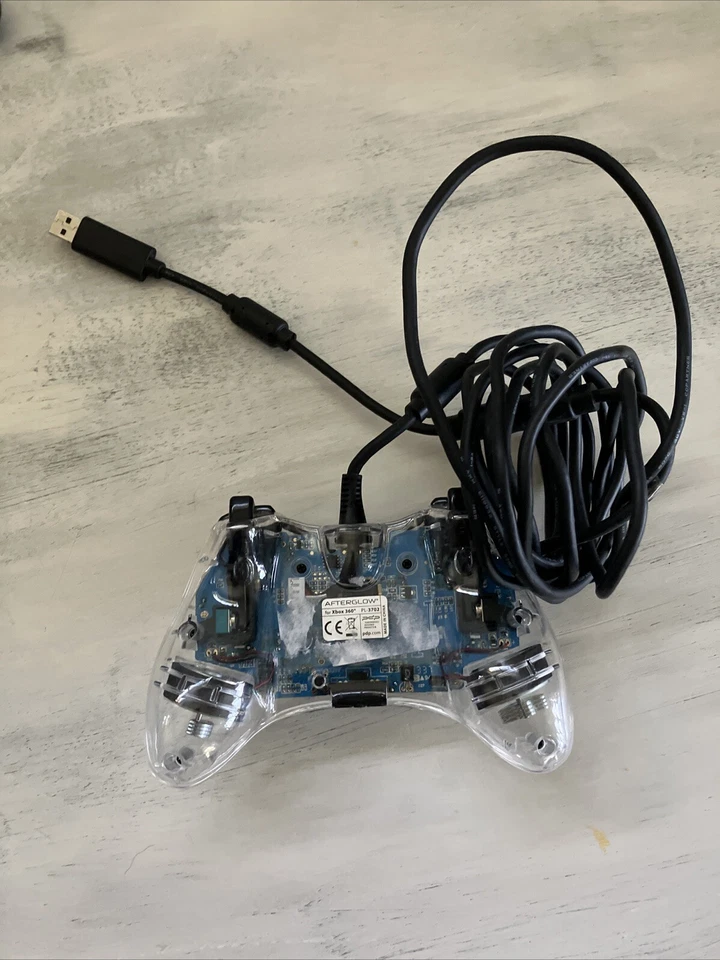 Microsoft Original XBOX 360 Afterglow Wired Clear Controller Model PL-3702 - Image 2 of 3