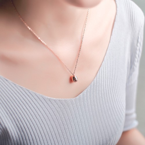 18K Rose Gold Filled Japanese Lucky Cat Maneki Neko Solid Pendant Charm Necklace - Picture 6 of 12