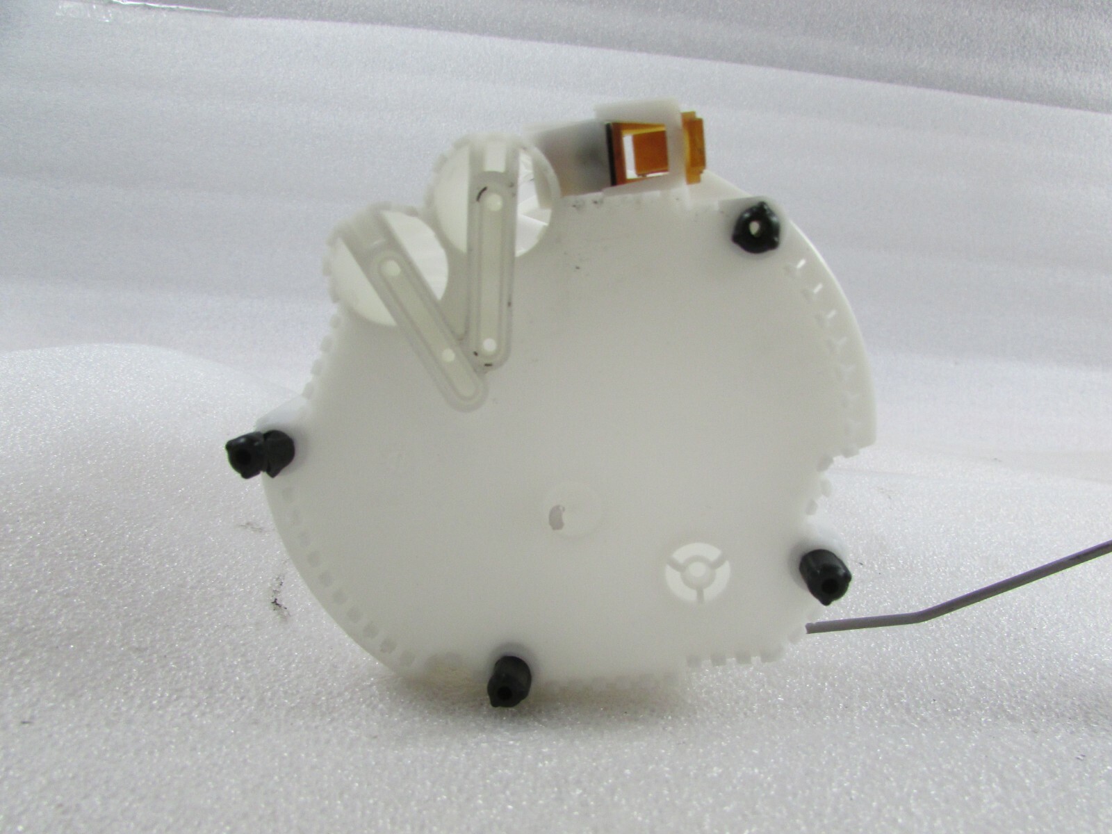 2014 Maserati Quattropo, RH, Right Fuel Pump Assembly, Used, P/N 670003733