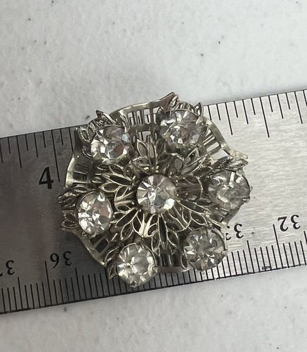 Clear Rhinestone Silvertone Brooch Pin Filagree 1.5" - Picture 5 of 5