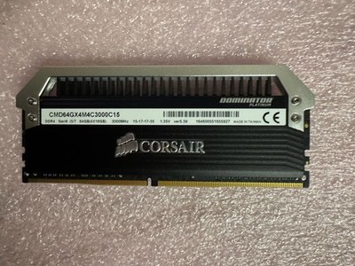 メモリー Corsair DominatorPlatinum DDR4-3000 16GB DOMINATOR® PLATINUM 16GB (2 x 8GB) DDR4 DRAM 3000MHz C15 Memory Kit