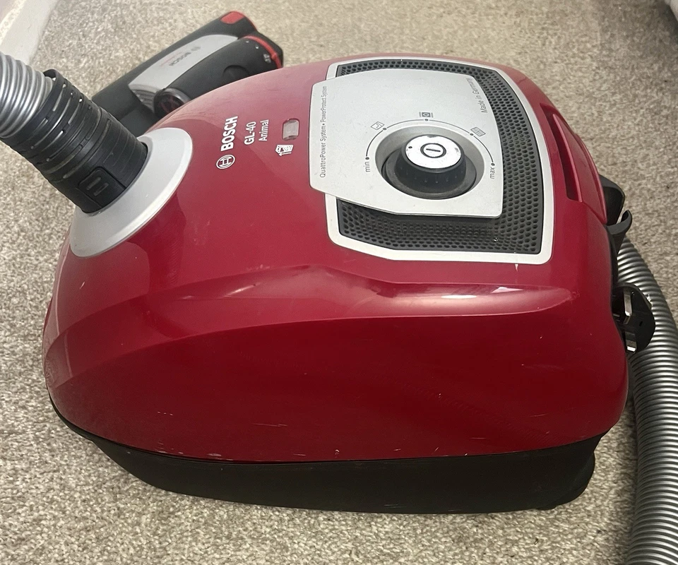 Bosch BGL4PETGB Animal GL-40 Vacuum Cleaner 4L Red 240V Compact Made In Germany - Image 4 of 4