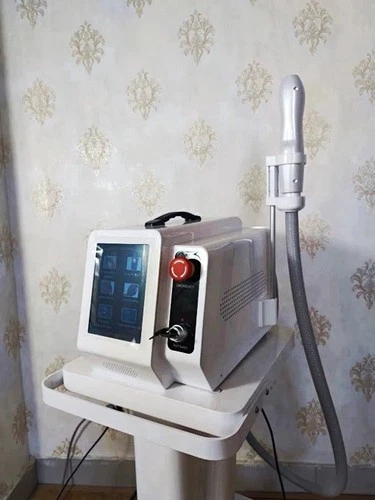 Portable Picosecond Laser Machine LCD Screen, White w/ Handpiece Foot Pedal PSU - product listing photo