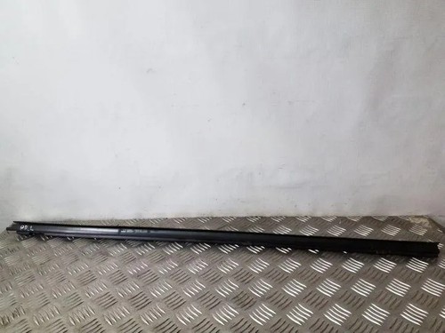 VW GOLF III 1H1 Fensterleiste Tür vorne links 1.90 Diesel 66kw 1996 25146063
