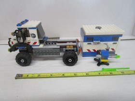 Lego JURASSIC WORLD RAPTOR ESCAPE VEHICLE ONLY SET 75917