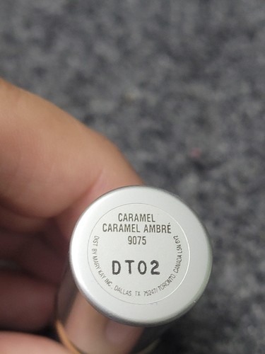 Mary Kay Signature Lipstick Caramel Ambré DT02 9075 Creamy Hydrating Nude Brown - Picture 7 of 7