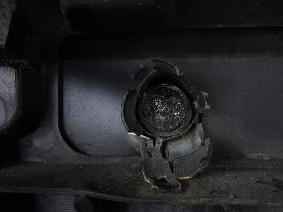 2007 - 2009 Land Rover Lr3 L319 Bumper Cover Exterior W Park Assist Front — 第 3/4 张图片