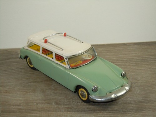Citroen ID19 Break - Tinplate Modelcar - MF720 *55651 - Picture 4 of 4