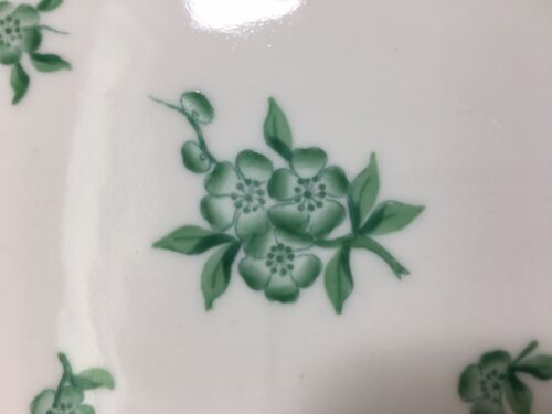 (2) Herend 'GREEN FLOWERS' TEA TRIO - Teacup, Saucer, Plate - Pattern #HER63 - Picture 3 of 12