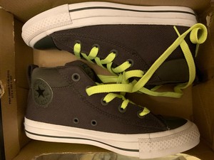 mens converse size 4 in women's