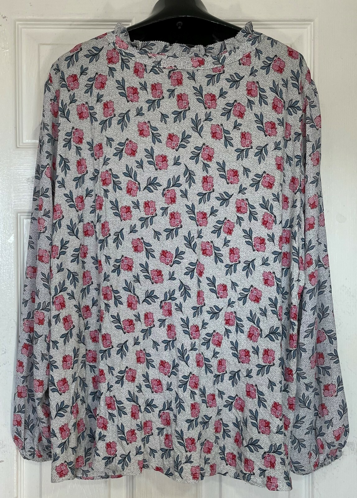 Picture 2 of 4