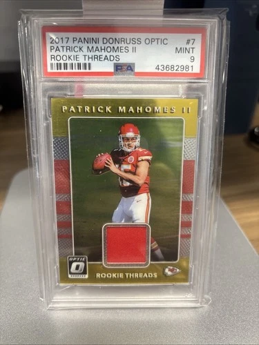 Patrick Mahomes II 2017 Panini Donruss Optic Rookie Threads #7 PSA 9