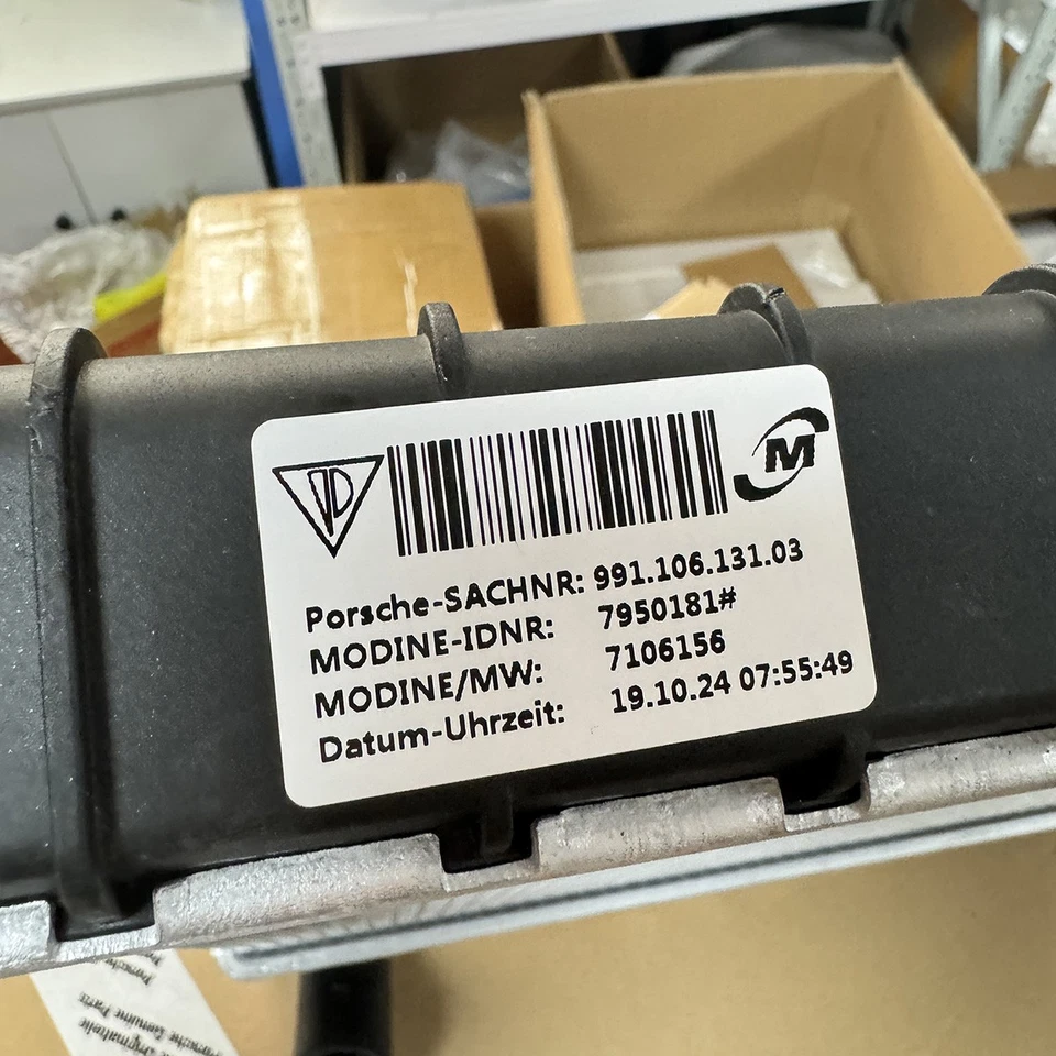 NEW LEFT COOLANT RADIATOR 99110613103 For 2013-2016 PORSCHE 981 911 991 Foto 3 de 4