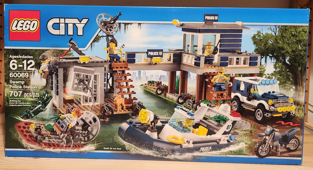 LEGO 60069 - CITY: Swamp Police Station Factory Sealed