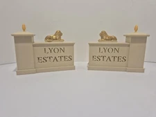 Back to the Future - "Lyon Estates" Monument Set - 3D Printed Golden