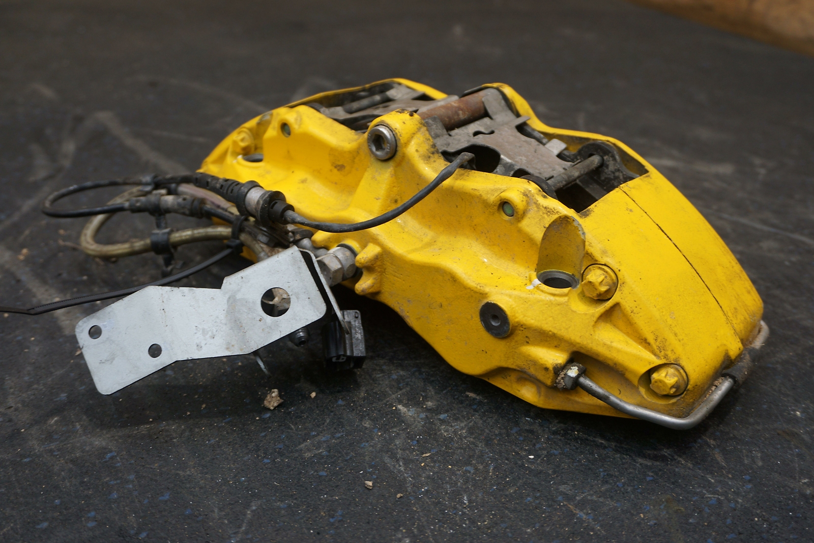 Front Right Passenger Brake Caliper Yellow 11C0064CP McLaren 650s Spider 2016