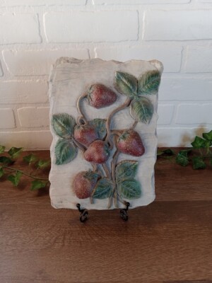 Vintage 1980's Austin Sculpture Strawberry Plaque 10'' X 7''
